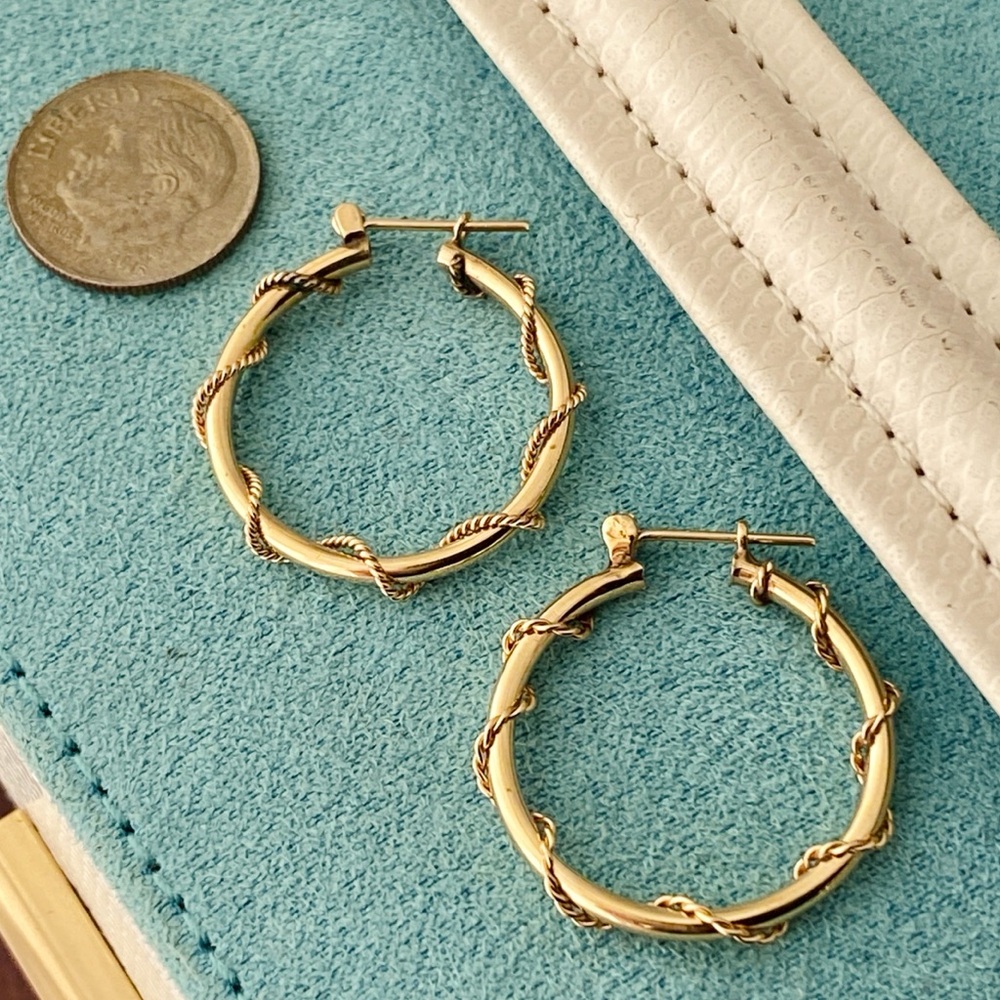 14K Gold Rope Detail Hoop Earrings - Picture 2 of 7